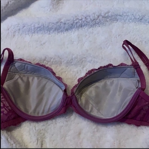 Chantelle Bra - Picture 6 of 6